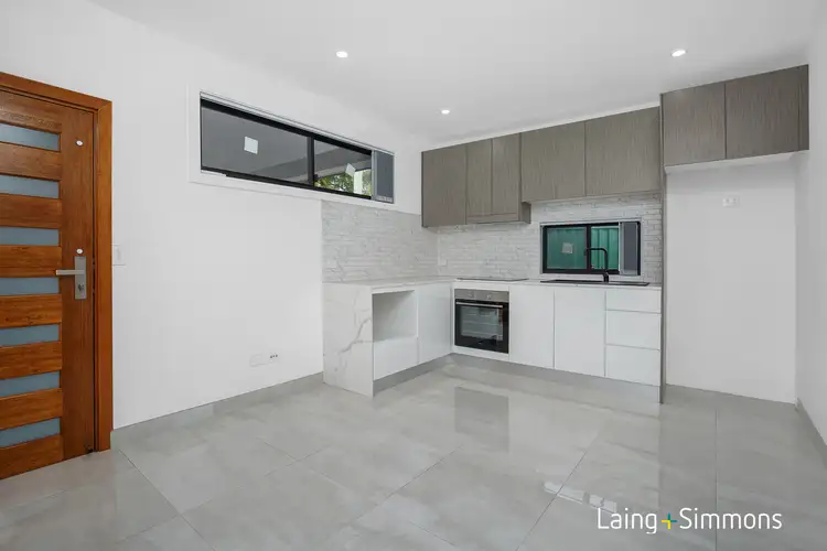 8B Lithgow Avenue