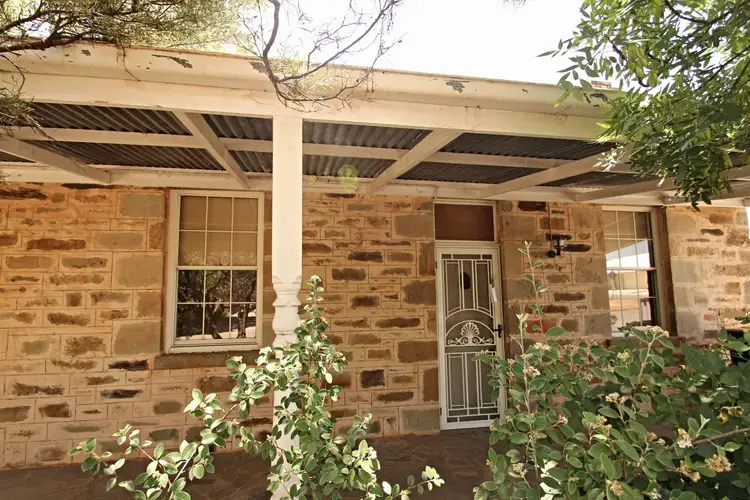 17 Jonathon Street, Clare SA 5453