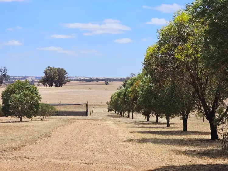 141 McDonald Road, Woodanilling WA 6316