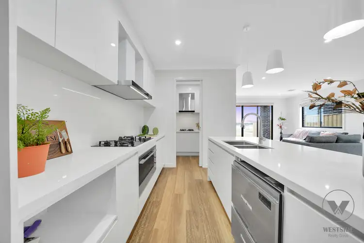 Second view of Homely house listing, 17 Wondrous Boulevard, Tarneit VIC 3029