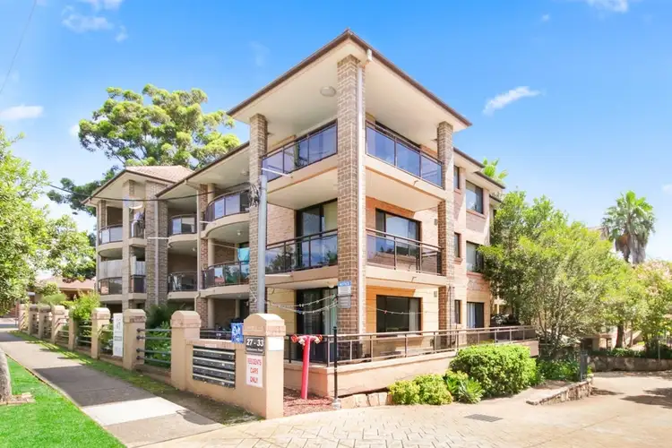 25/27-33 Addlestone Road