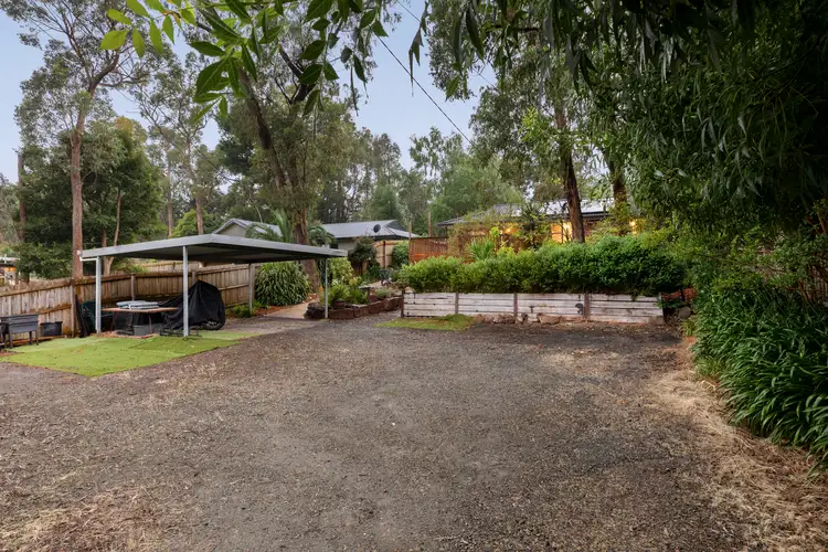 26 Hawkins Road, Montrose VIC 3765