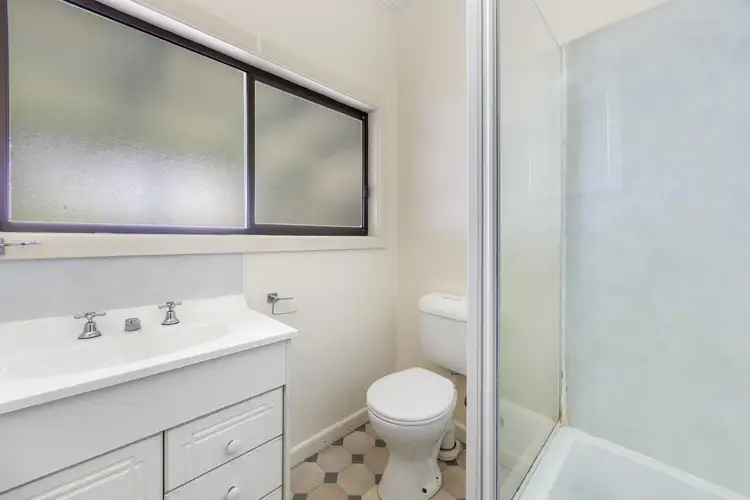 Sixth view of Homely house listing, 21 Munro Street, Alfredton VIC 3350