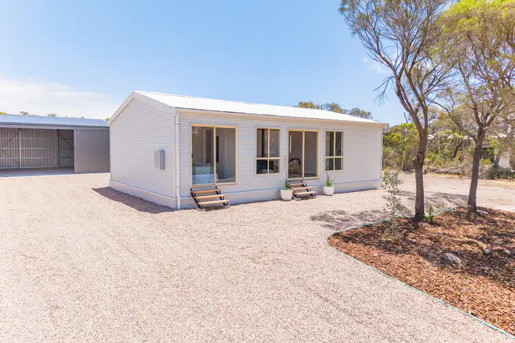 24 Morgan Road, Coffin Bay SA 5607