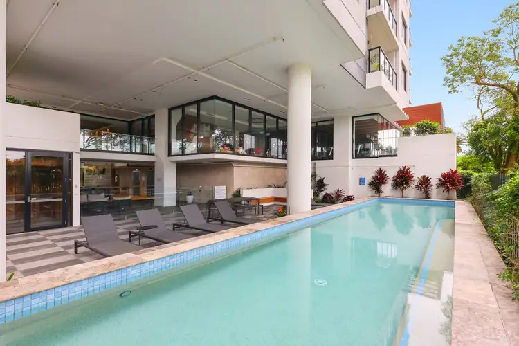 606/372 Marine Parade, Labrador QLD 4215