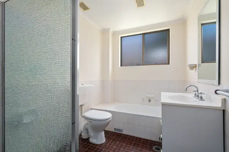 Fifth view of Homely apartment listing, 8/2-8 Kiora Road, Miranda NSW 2228