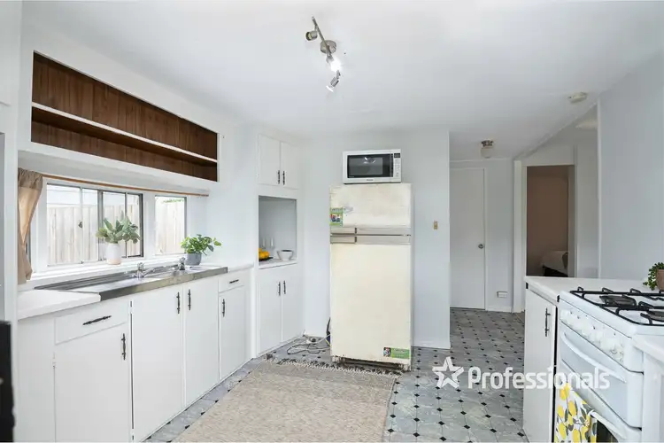 Sixth view of Homely house listing, 10 Pierre Court, Millgrove VIC 3799