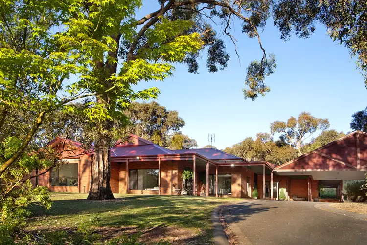 1 Coy Street