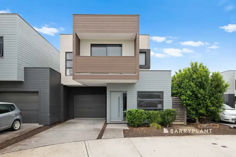15/1 Eades Street, Officer VIC 3809