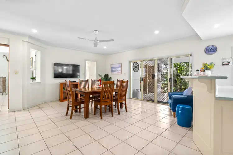 Fifth view of Homely house listing, 2 Everglade Rise, Brinsmead QLD 4870