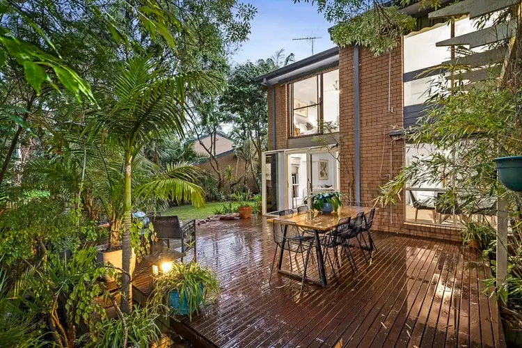 13 Park Close
