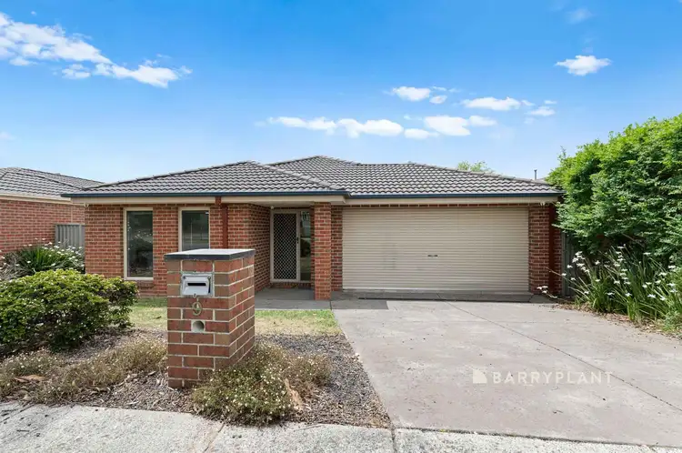9 Avalon Crescent