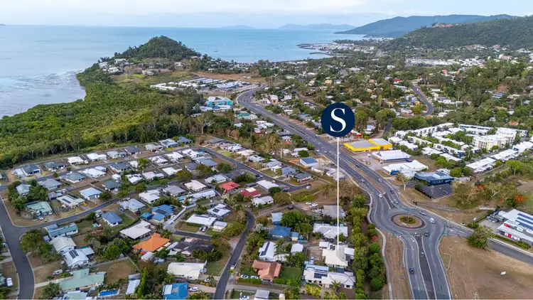 Second view of Homely semi-detached listing, 1/38 Banksia Court, Cannonvale QLD 4802