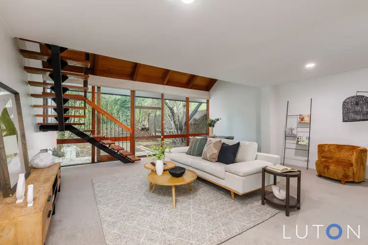 27 Maclachlan Street, Holder ACT 2611