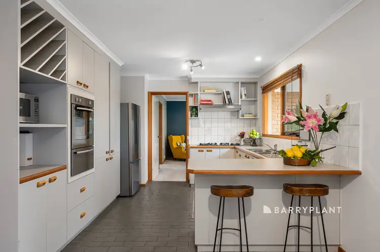 Third view of Homely house listing, 2 Trewin Court, Narre Warren VIC 3805