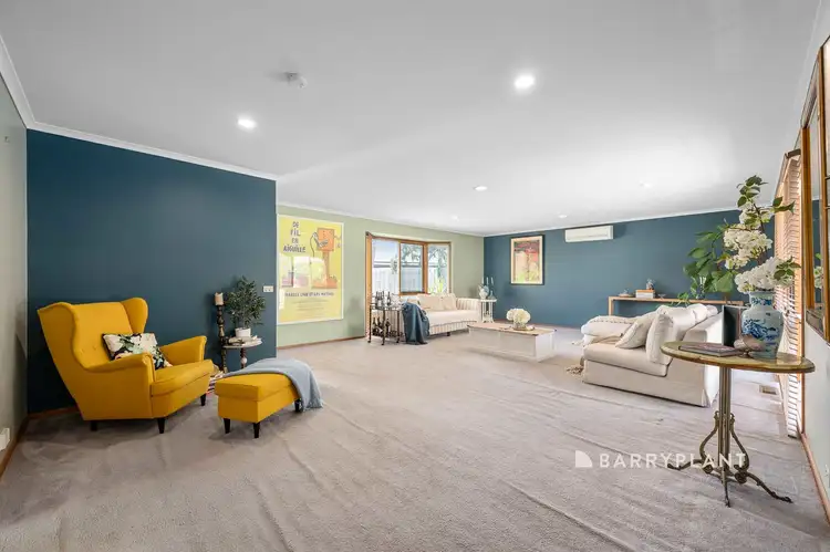 Sixth view of Homely house listing, 2 Trewin Court, Narre Warren VIC 3805