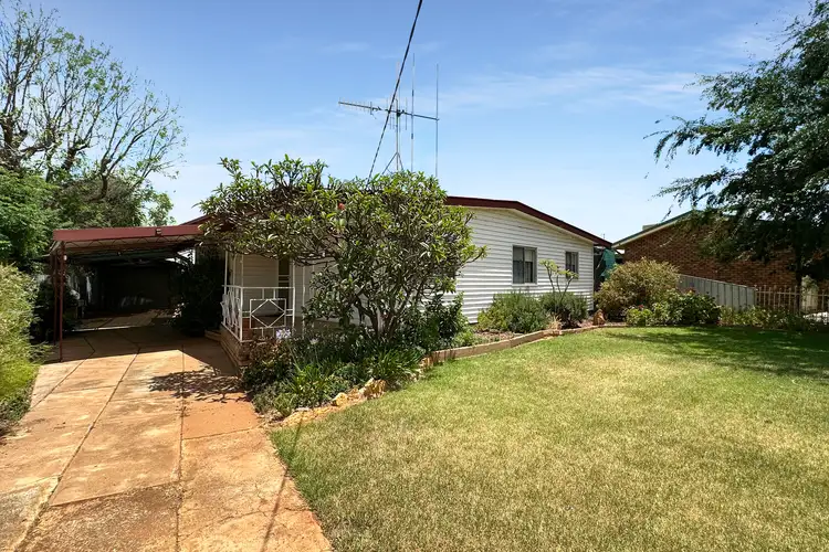 10 Irwin Street, Cobar NSW 2835