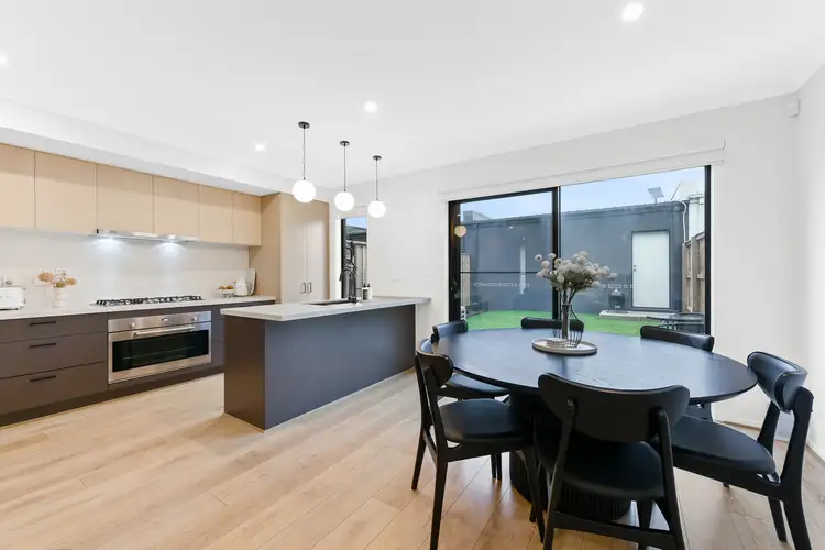 Fourth view of Homely townhouse listing, 341D Centre Road, Berwick VIC 3806