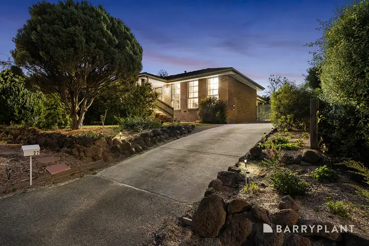 27 Rolloway Rise, Chirnside Park VIC 3116