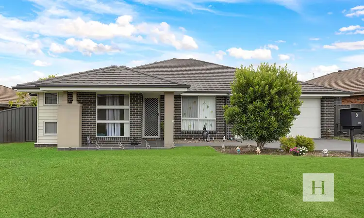 5 Glen Close, Heddon Greta NSW 2321
