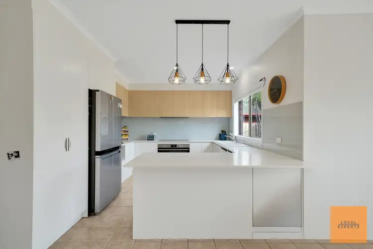 Fifth view of Homely house listing, 7 Glenbrook Gardens, Brookfield VIC 3338