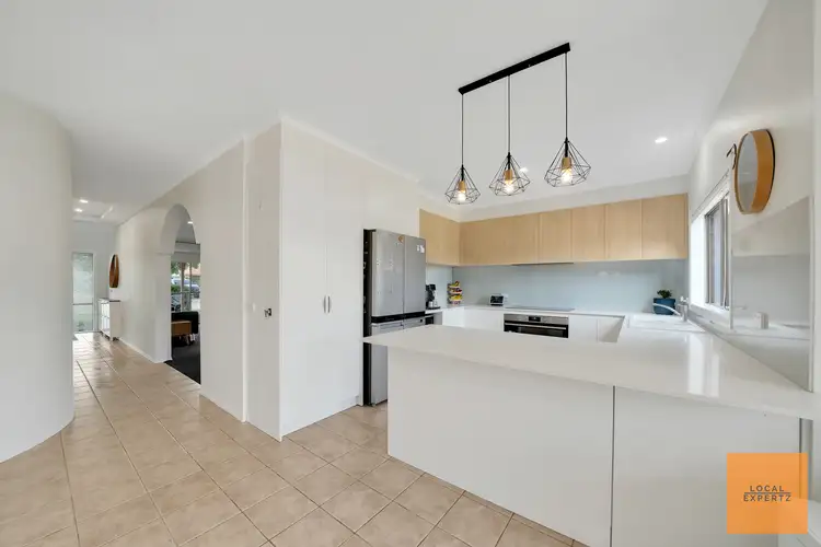 Sixth view of Homely house listing, 7 Glenbrook Gardens, Brookfield VIC 3338