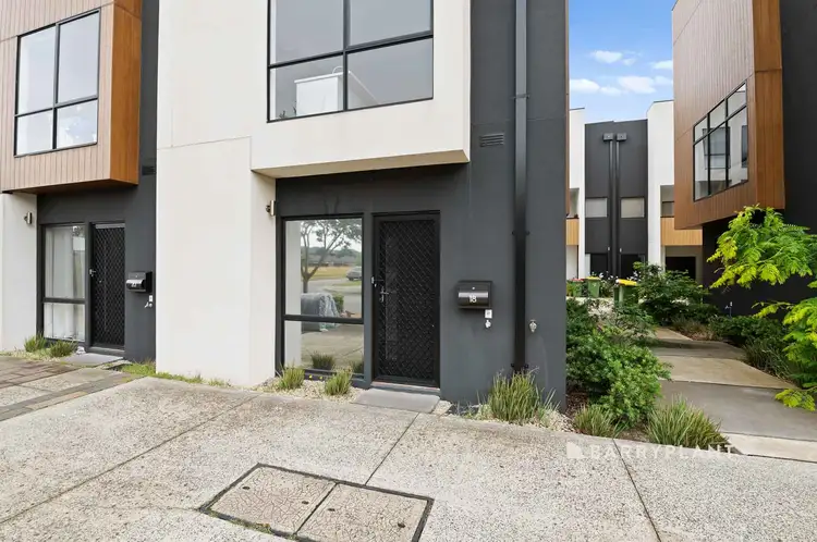 18 Village Way