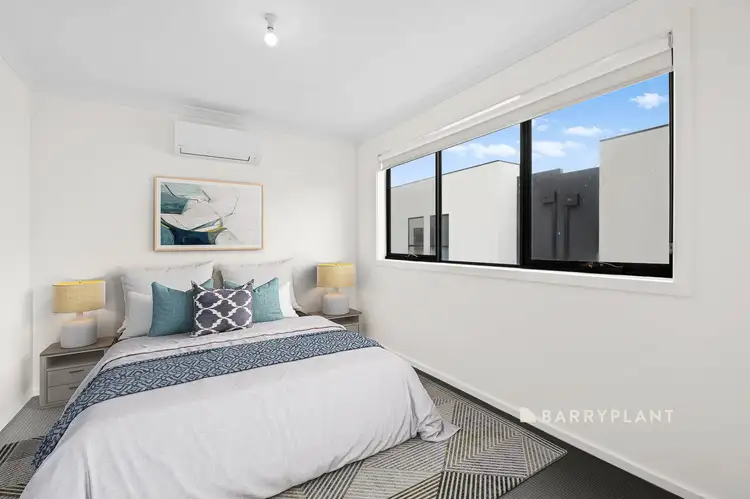 Fourth view of Homely unit listing, 18 Village Way, Pakenham VIC 3810