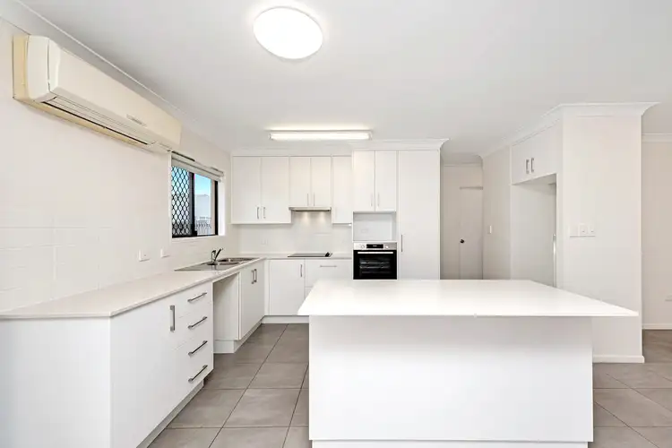 Second view of Homely unit listing, 7/6-14 Sherriff Street, Hermit Park QLD 4812