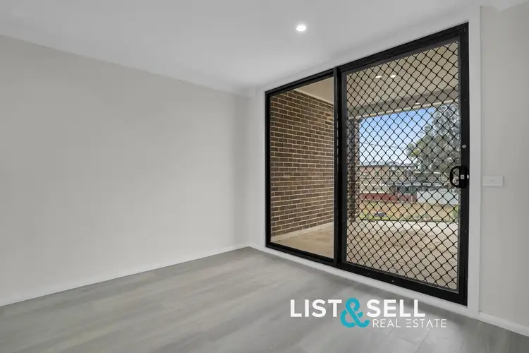 Sixth view of Homely house listing, 2/19 Kent Street, Minto NSW 2566