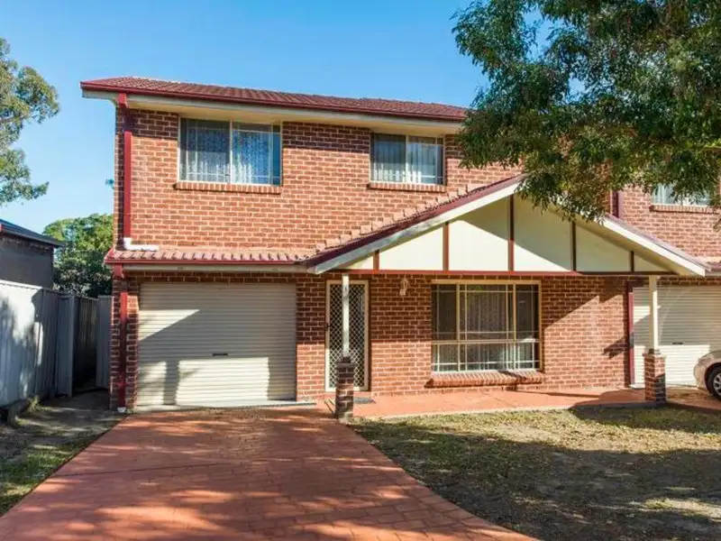 Main view of Homely townhouse listing, 5/39 Bringelly Road, Kingswood NSW 2747