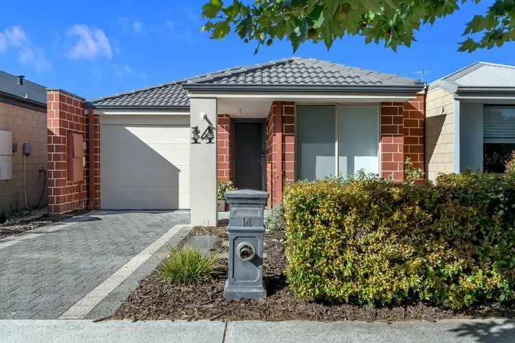 14 Grasby Way, Piara Waters WA 6112