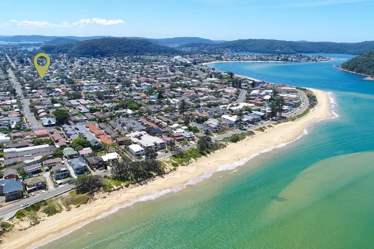 2/32 Lagoon Street