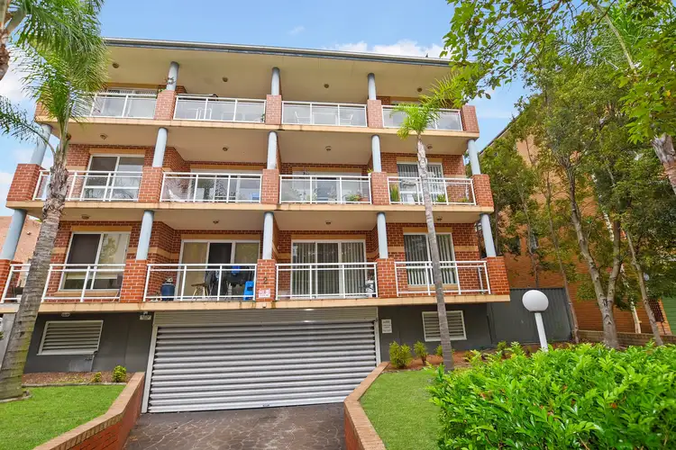 Main view of Homely apartment listing, 2/2-4 Queens Road, Brighton-Le-Sands NSW 2216