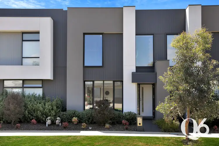 16 Orange Drive, Fraser Rise VIC 3336