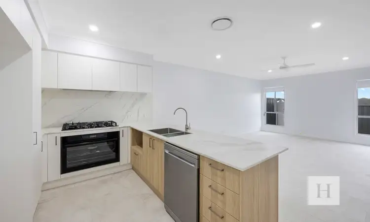 Second view of Homely house listing, 5 Shrike Way, Warnervale NSW 2259
