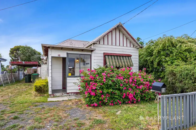 16 Victoria Street, Sebastopol VIC 3356