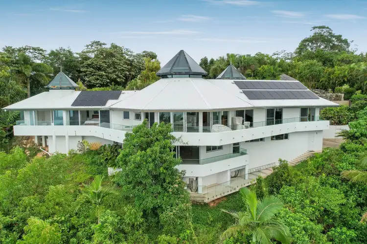 4 Explorers Drive, Mission Beach QLD 4852