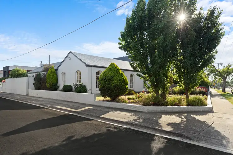 111 Wendouree Parade, Lake Wendouree VIC 3350