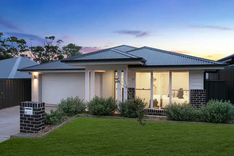 17 Breeze Street, Gwandalan NSW 2259