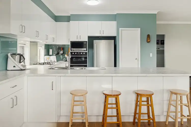 Sixth view of Homely house listing, 5 Skyline Court, Draper QLD 4520
