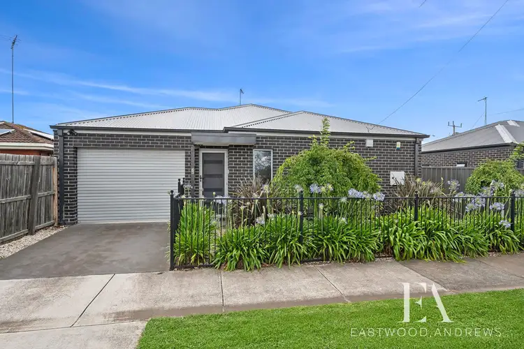 2B Elizabeth Street, St Albans Park VIC 3219