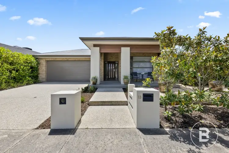 13 Chase Boulevard, Alfredton VIC 3350