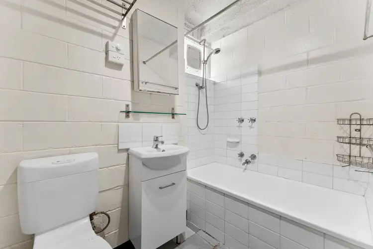 Sixth view of Homely apartment listing, 9/10 Mountain Street, South Melbourne VIC 3205