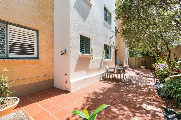 Main view of Homely unit listing, 2/22 Merton Street, Sutherland NSW 2232