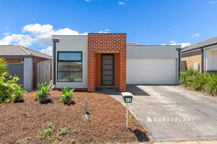 15 Rockford Street, Pakenham VIC 3810