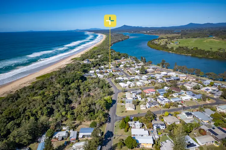 10 Winter Avenue, Mylestom NSW 2454