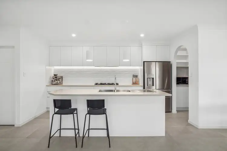 Fifth view of Homely house listing, 21 Vue Way, Parkhurst QLD 4702