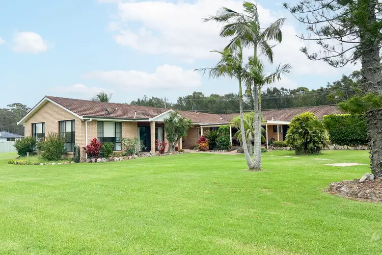 6 Panorama Crescent, Forster NSW 2428