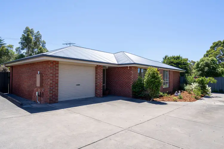 2/8 Goodenia Place, Kingston TAS 7050